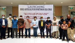 baca puisi